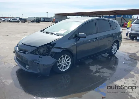 2012 Toyota Prius V Five z USA, uszkodzony, nr VIN JTDZN3EU8C3090426
